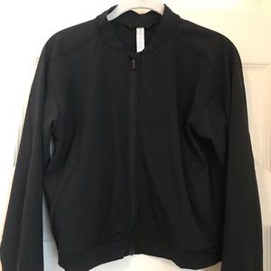 Lululemon Black Crop Zip-Up Jacket | Size 6